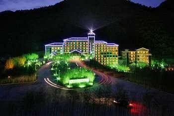 Luanchuan Re-Channel Ferry Lake Hotel Gucheng  Экстерьер фото